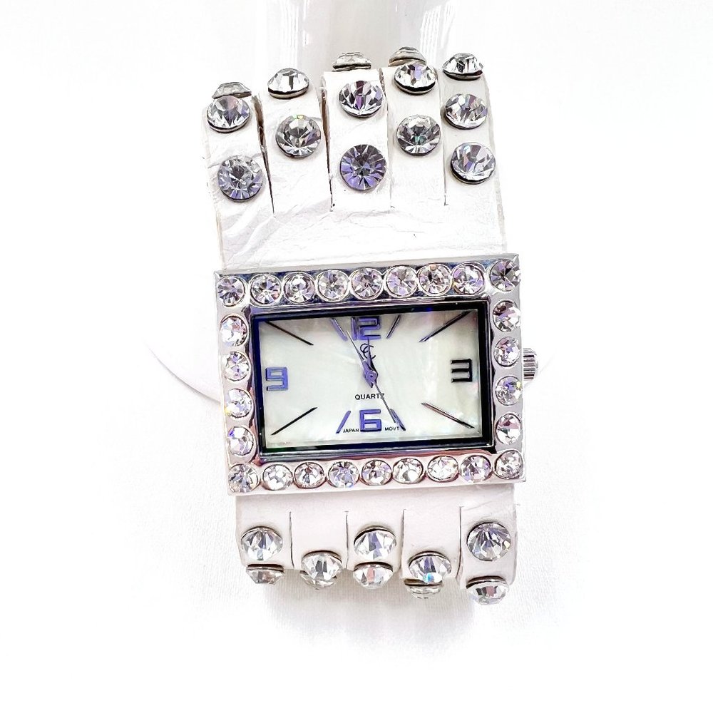 NWOT - Charming Charlie - White Faux Leather Jeweled Mother of Pearl Watch - Picture 1 of 6